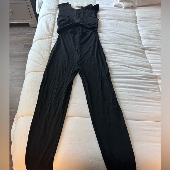 NWT Zara Black Cutout Jumpsuit - Picture 1 of 4